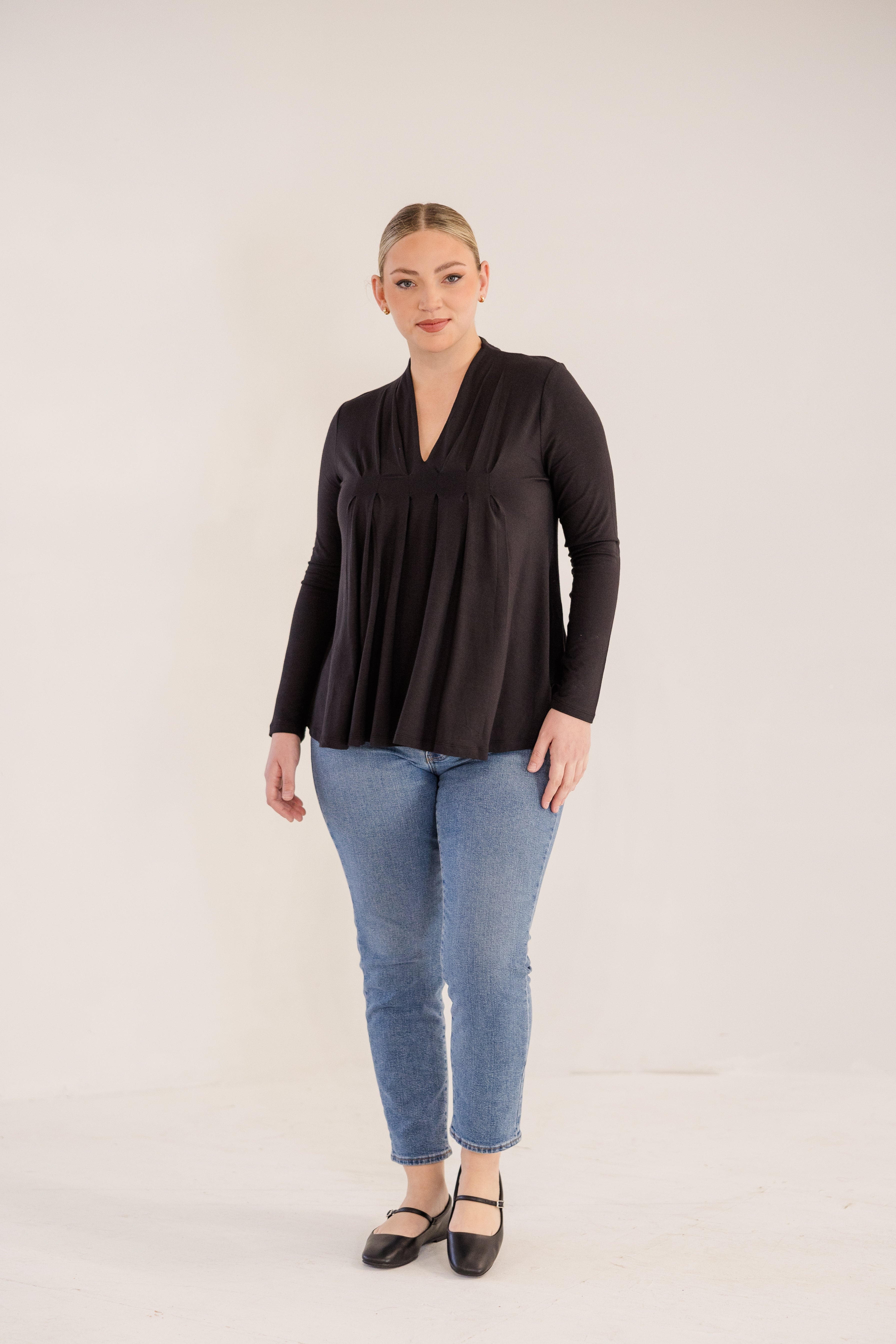 Mercer Front Pleat Top, Black