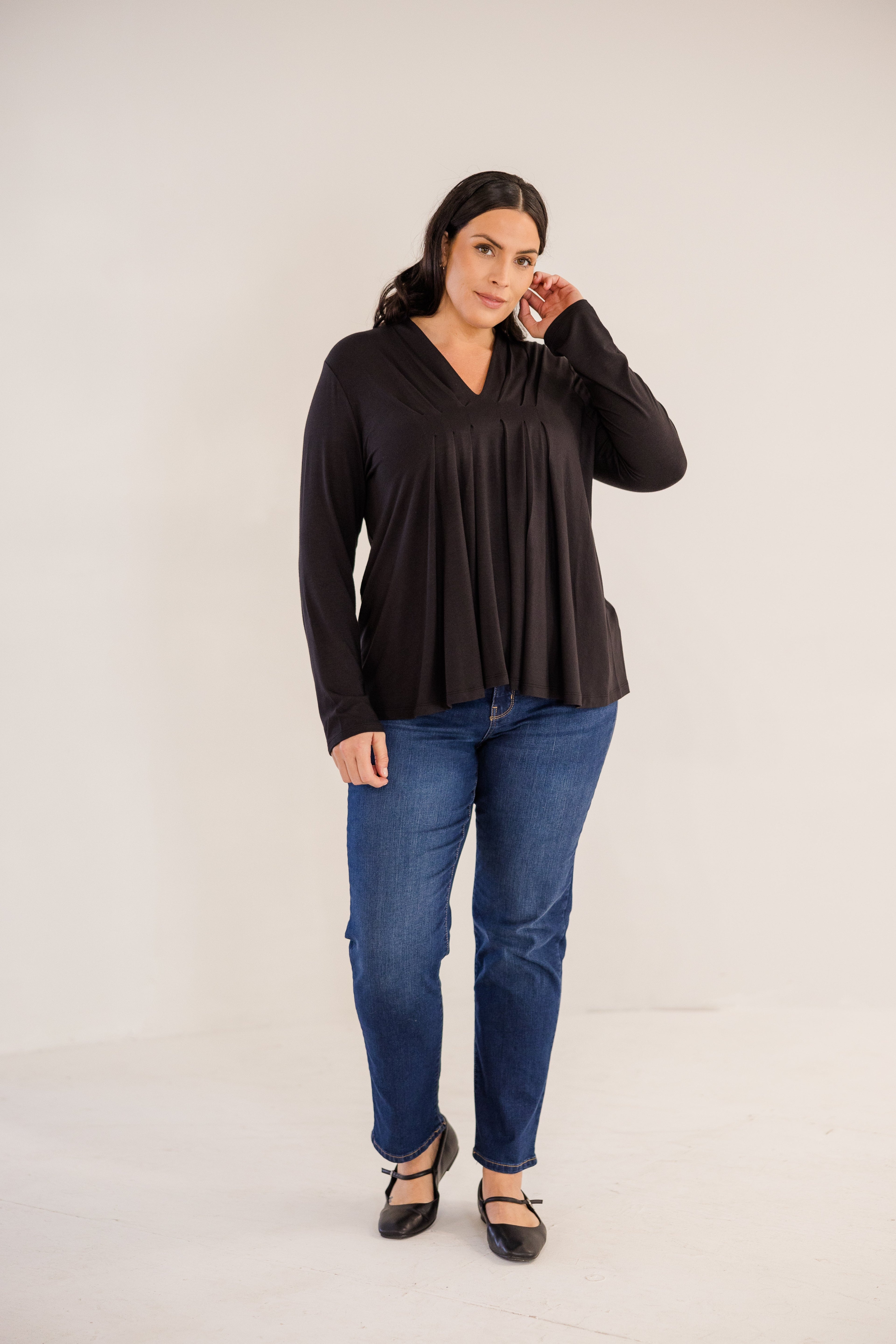 Mercer Front Pleat Top, Black