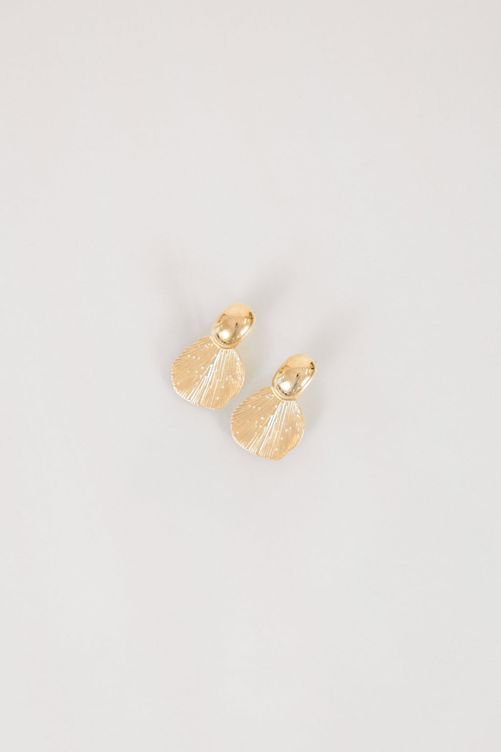 Abstract Aura Earrings, Gold