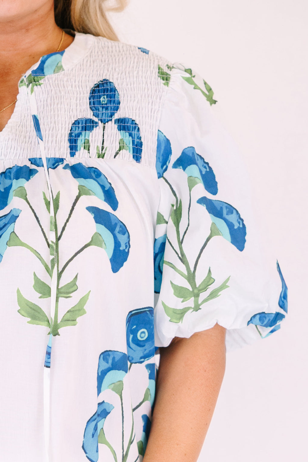 Breathe In The Air Top, White-Blue