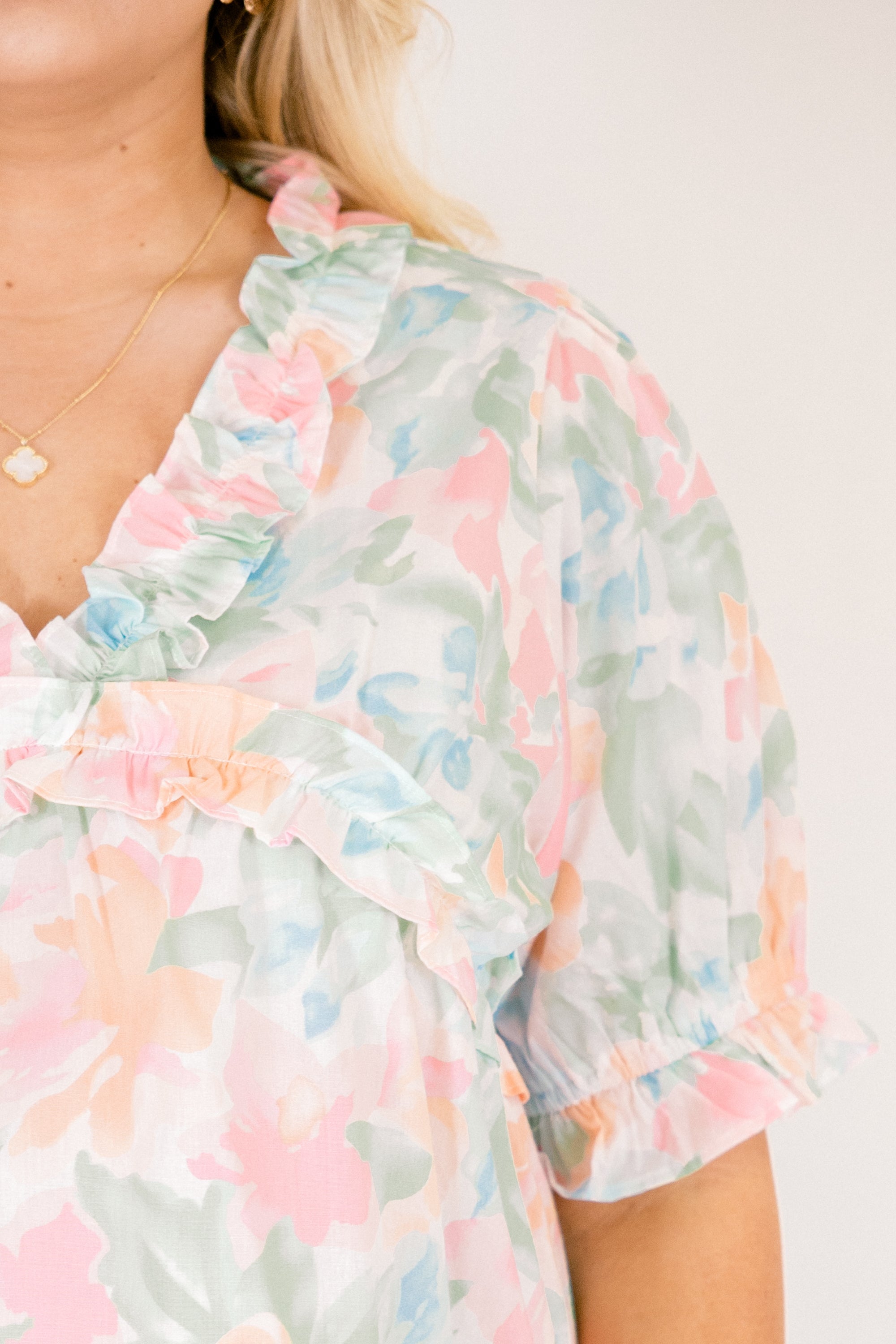 Dancing For Fun Top, Peach Floral