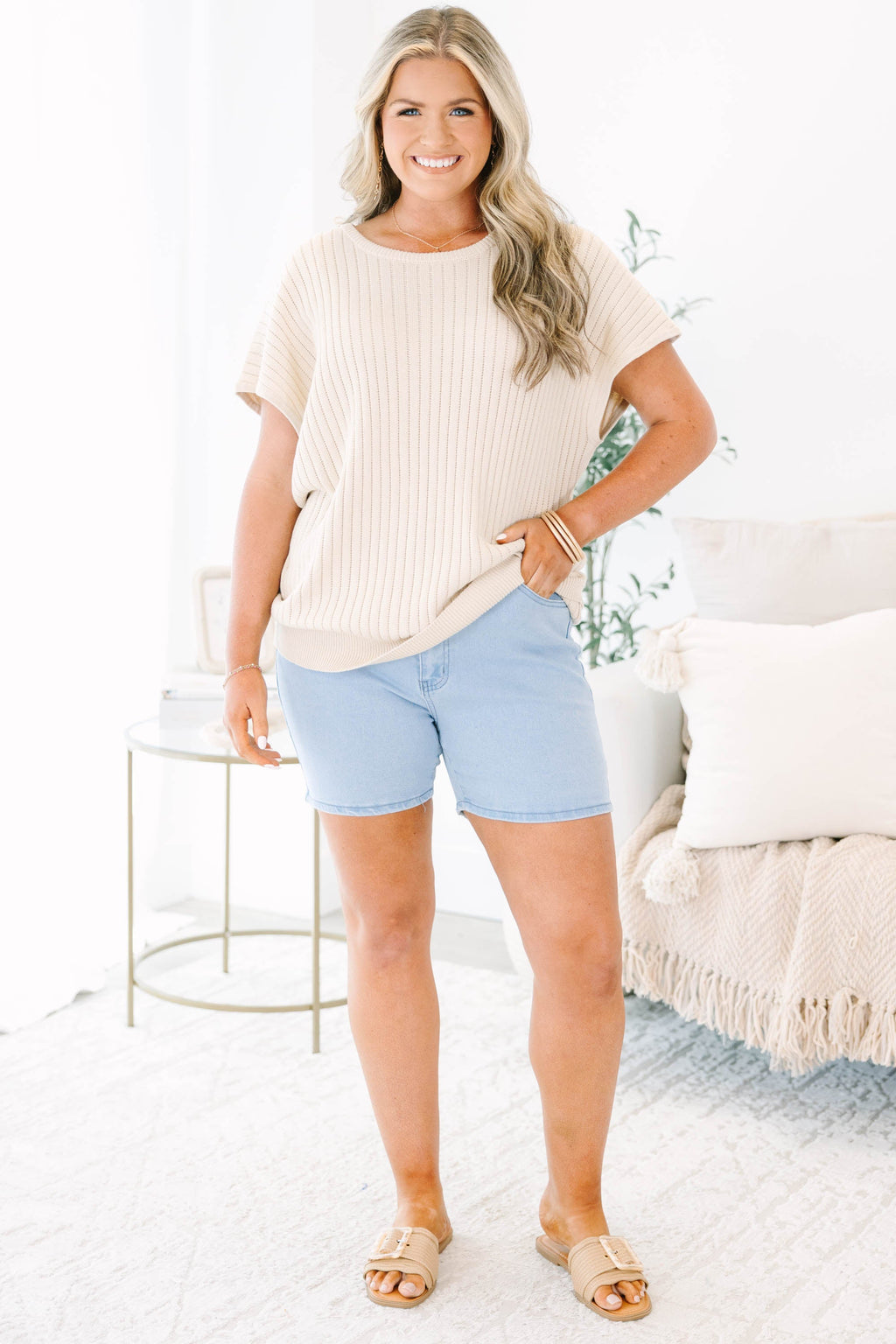 Don't Stop Dancing Shorts, Light Wash