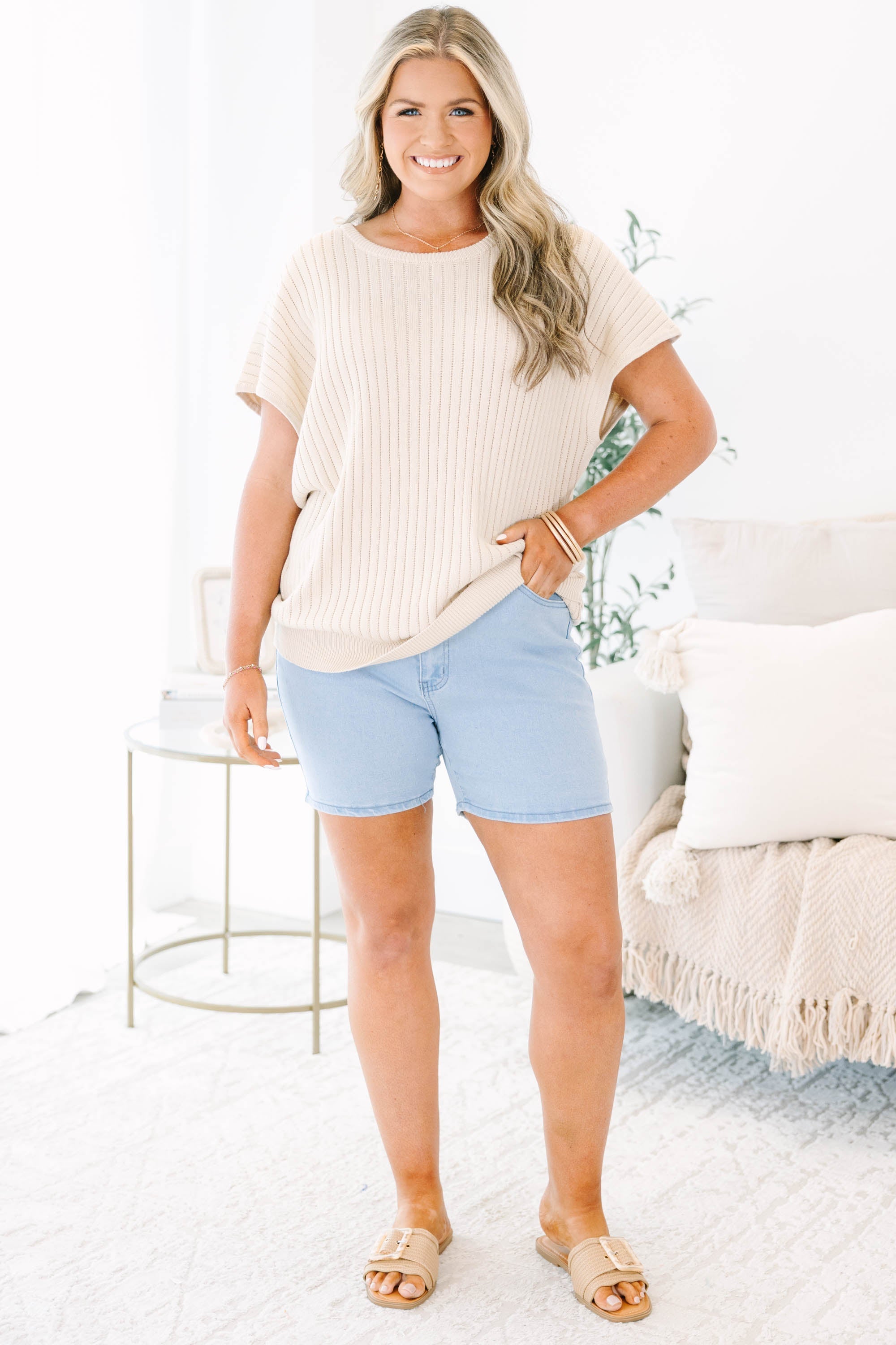 Don't Stop Dancing Shorts, Light Wash