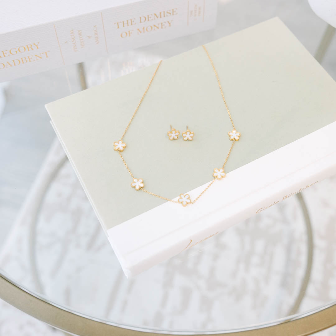 Floral Memories Necklace Set, Cream