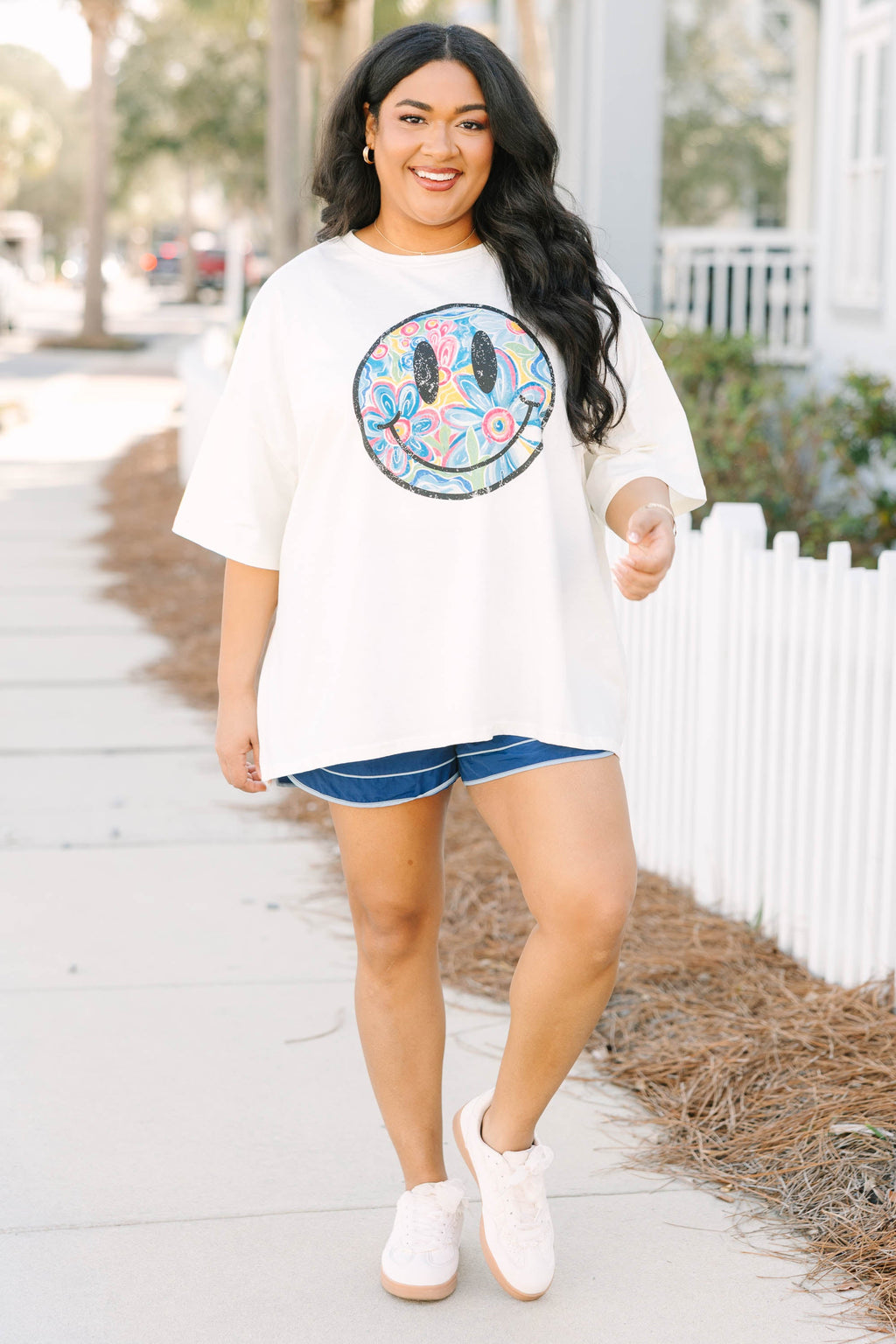 Groovy Smiling Boyfriend Tee, Ivory