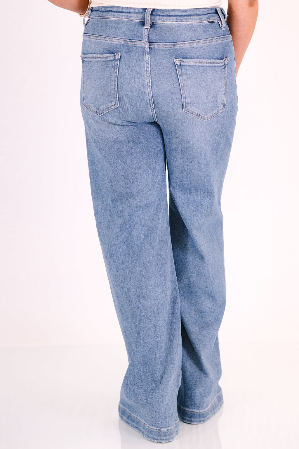 Guide The Way Jeans, Medium Wash