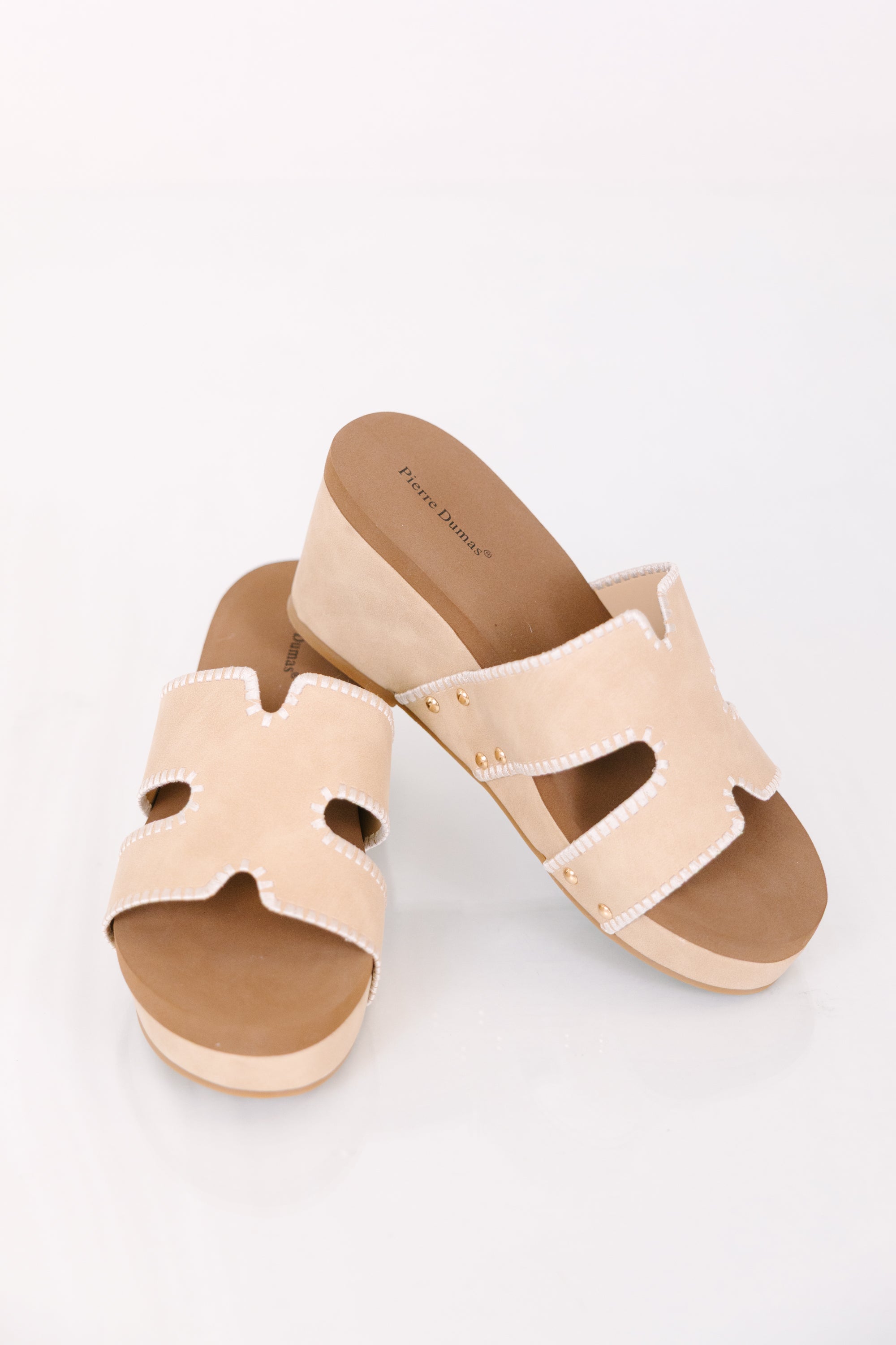 In A Daydream Wedges, Nude