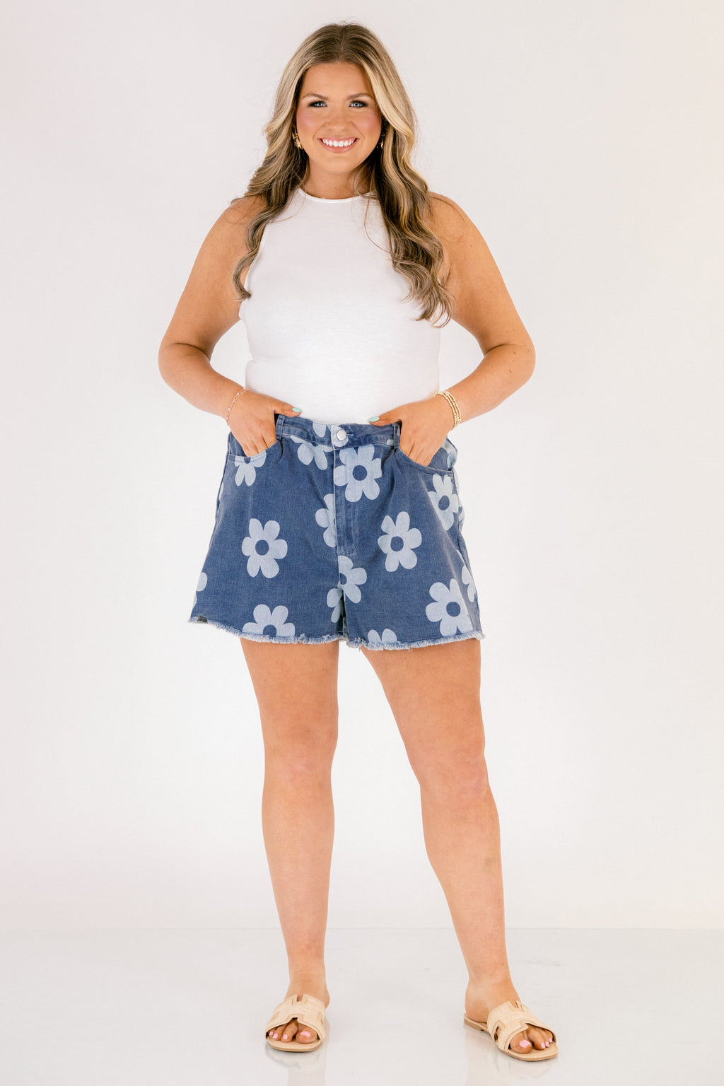 In The Flower Shop Shorts, Classic Floral