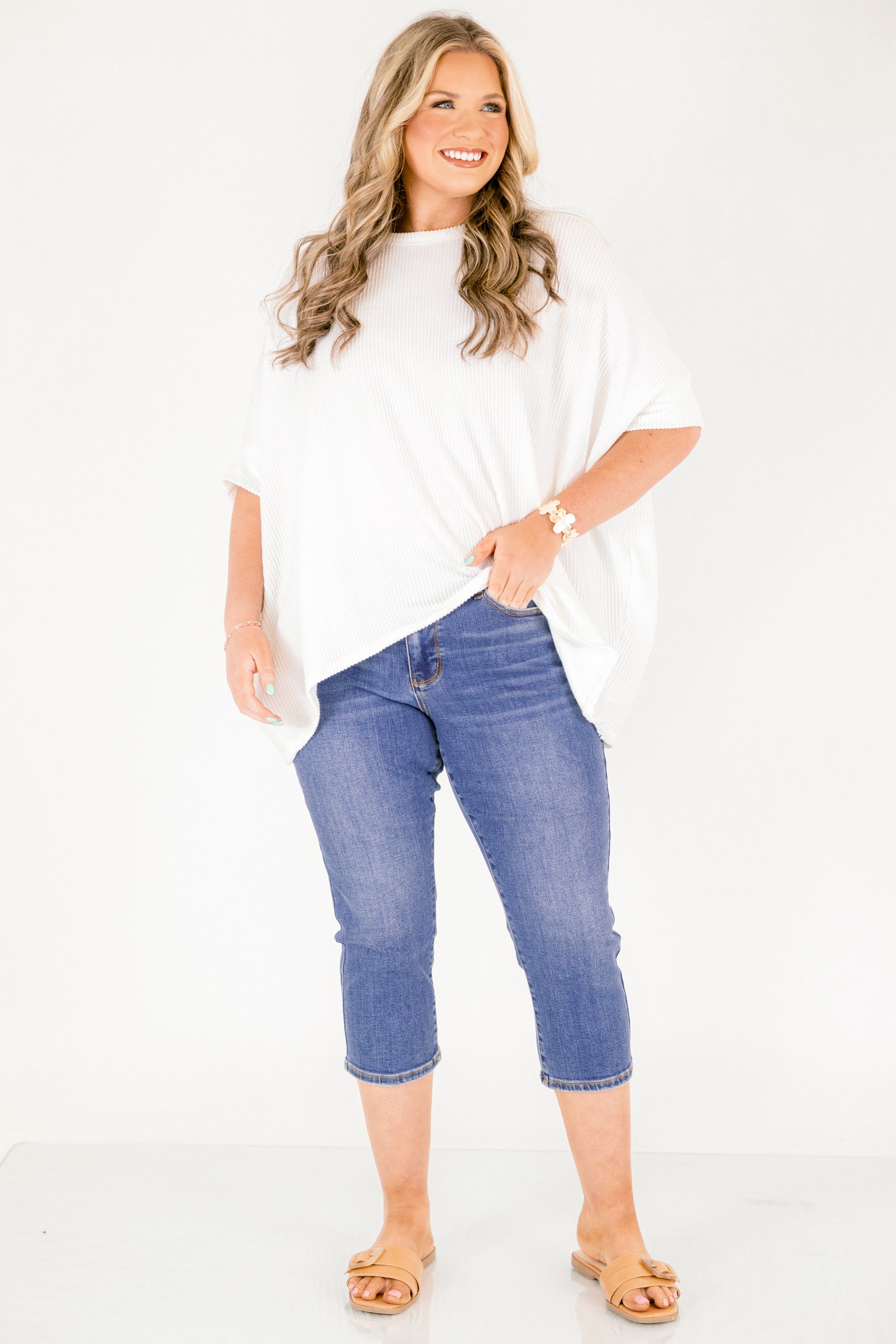 Judy Blue: Learn To Love Capris, Classic Wash