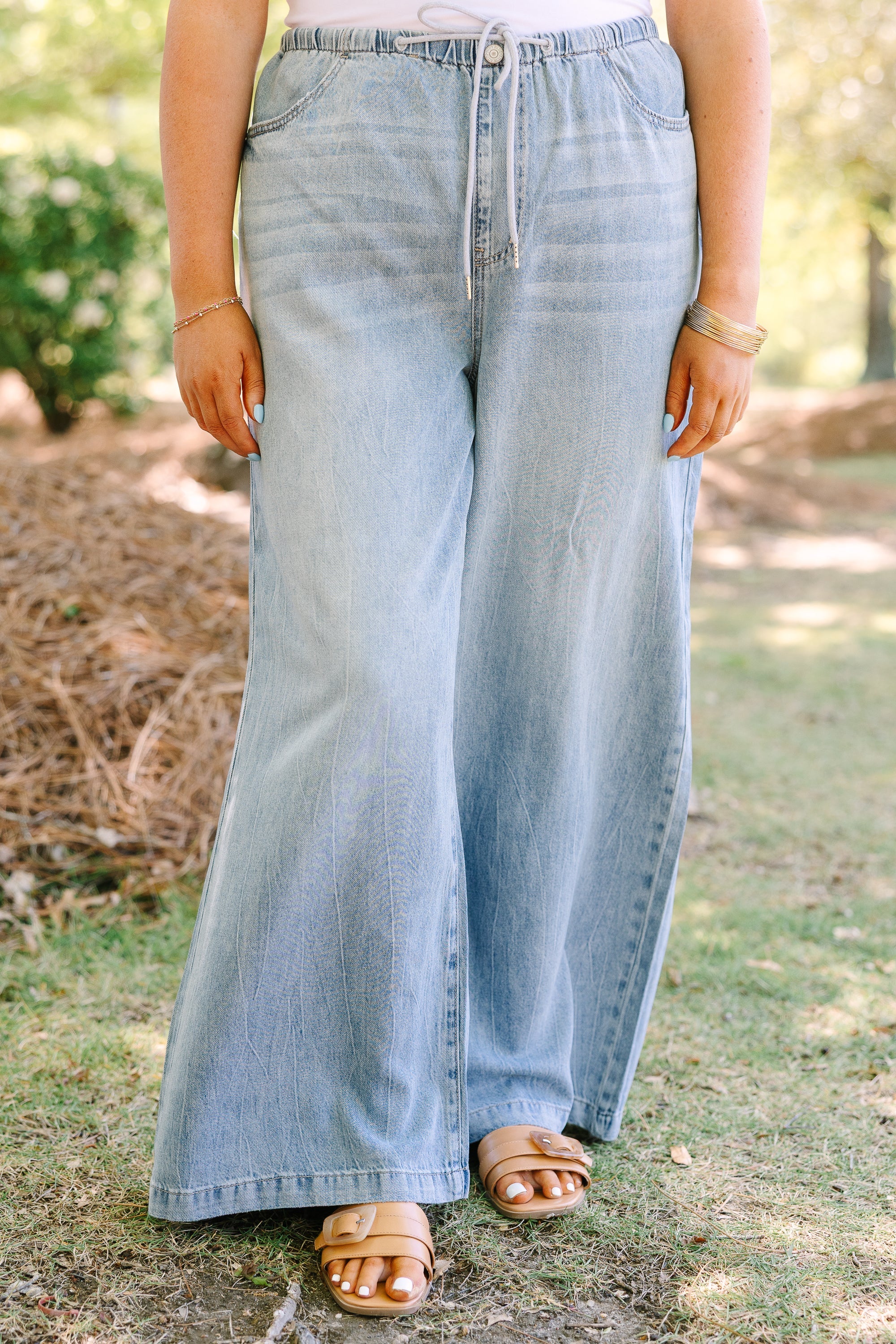 Judy Blue: All The Angles Jeans, Light Wash