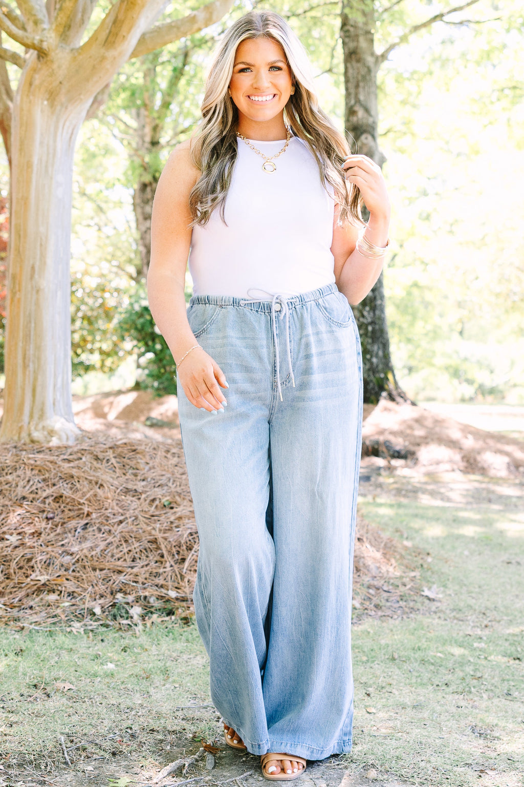 Judy Blue: All The Angles Jeans, Light Wash