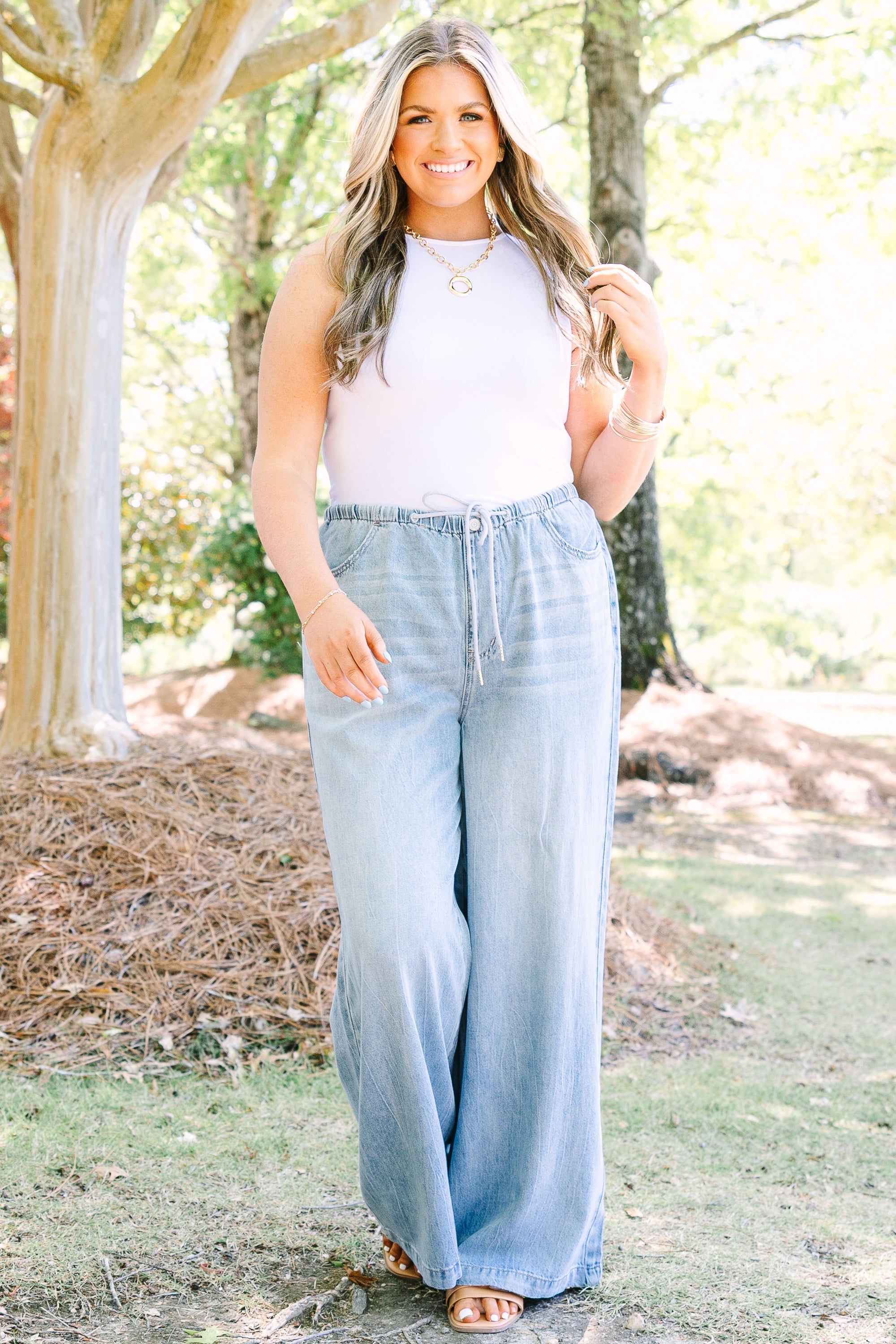 Judy Blue: All The Angles Jeans, Light Wash