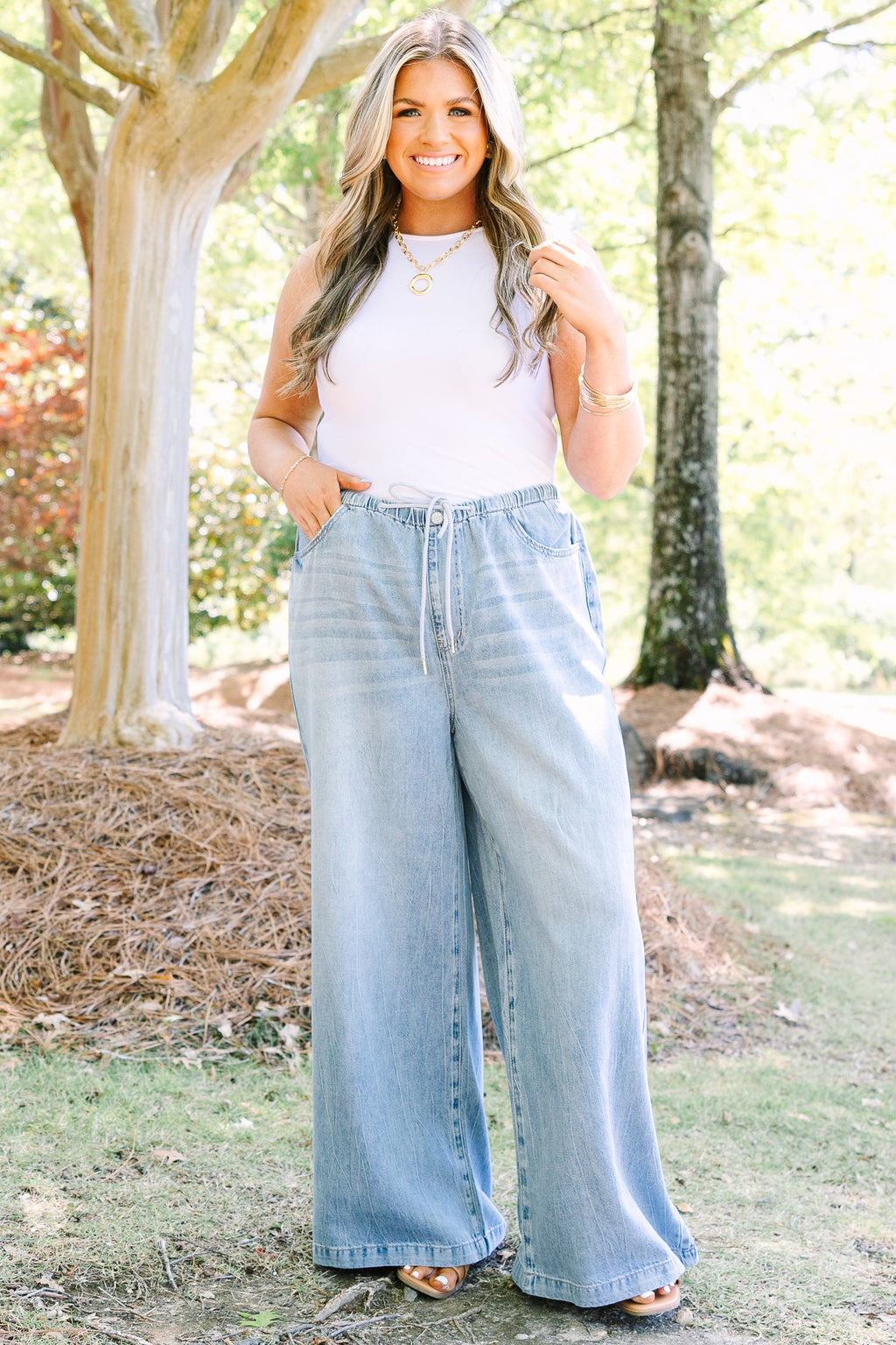 Judy Blue: All The Angles Jeans, Light Wash