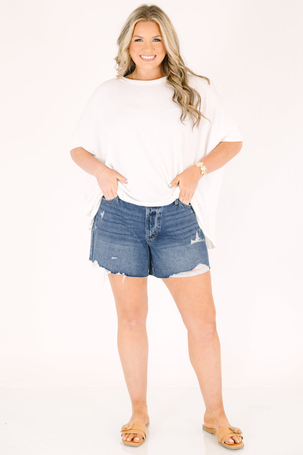 Judy Blue: Watch Me Shorts, Classic Wash