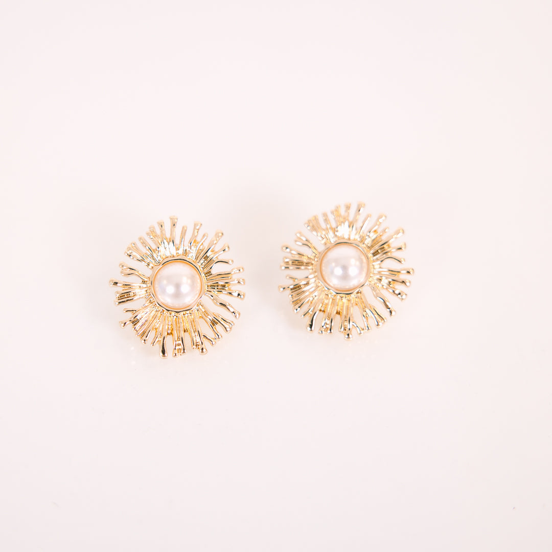 Kept In The Garden Earrings, Gold
