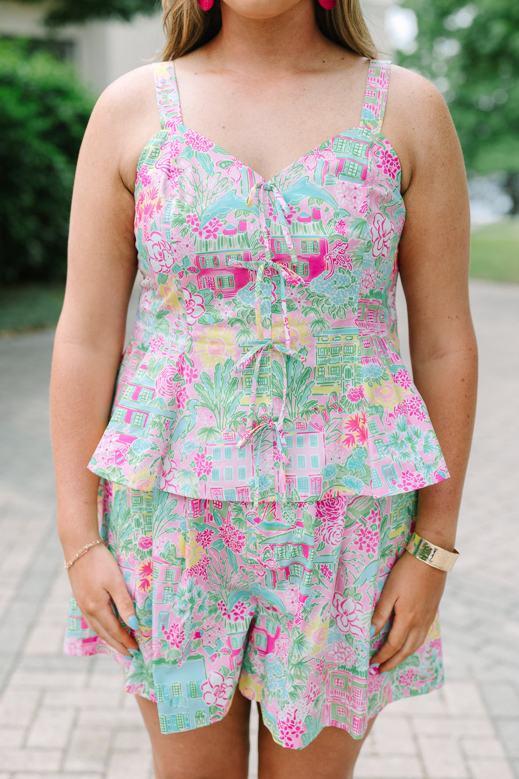 Meet Me At The Market Tank, Pink
