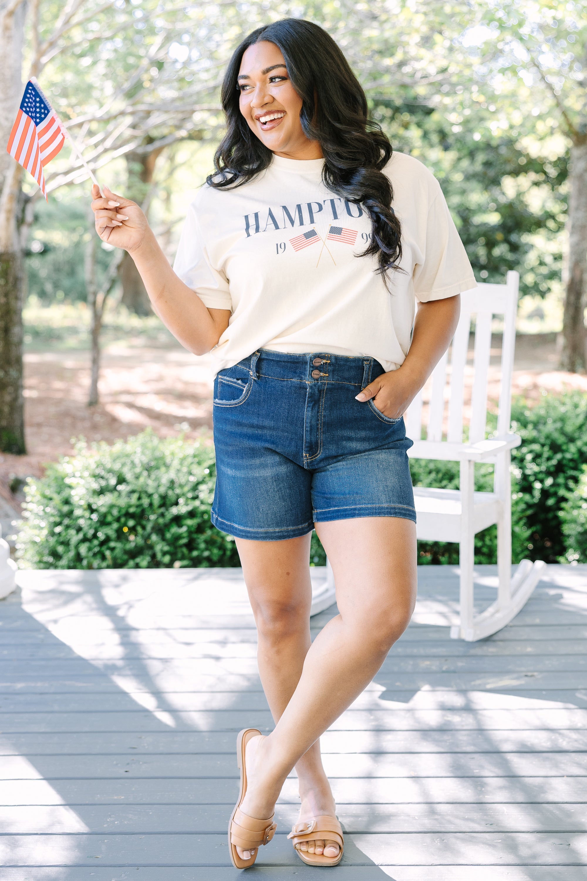 Meet Me in the Hamptons Comfort Colors Tee, Ivory