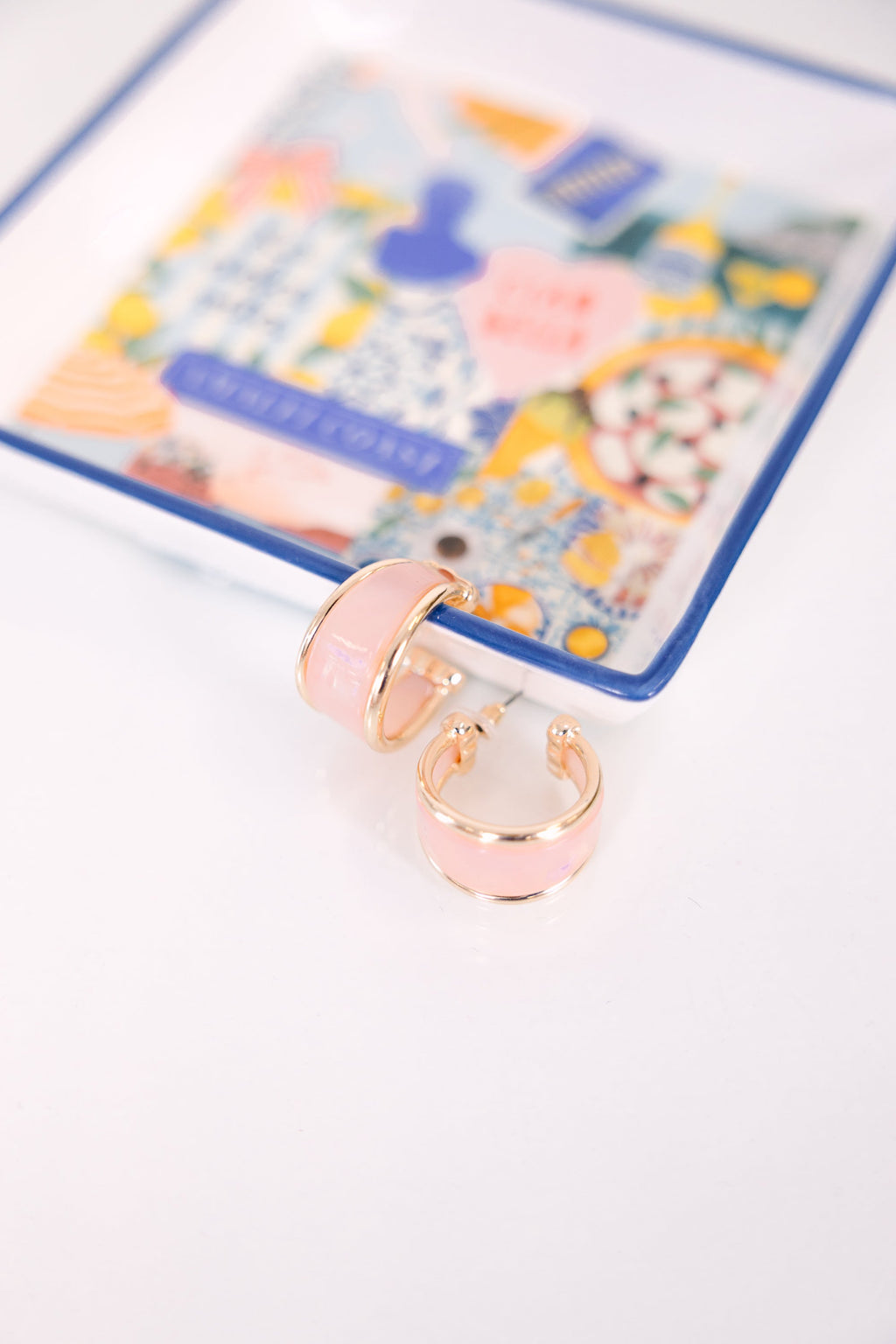 Nothing But Glam Earrings, Pink