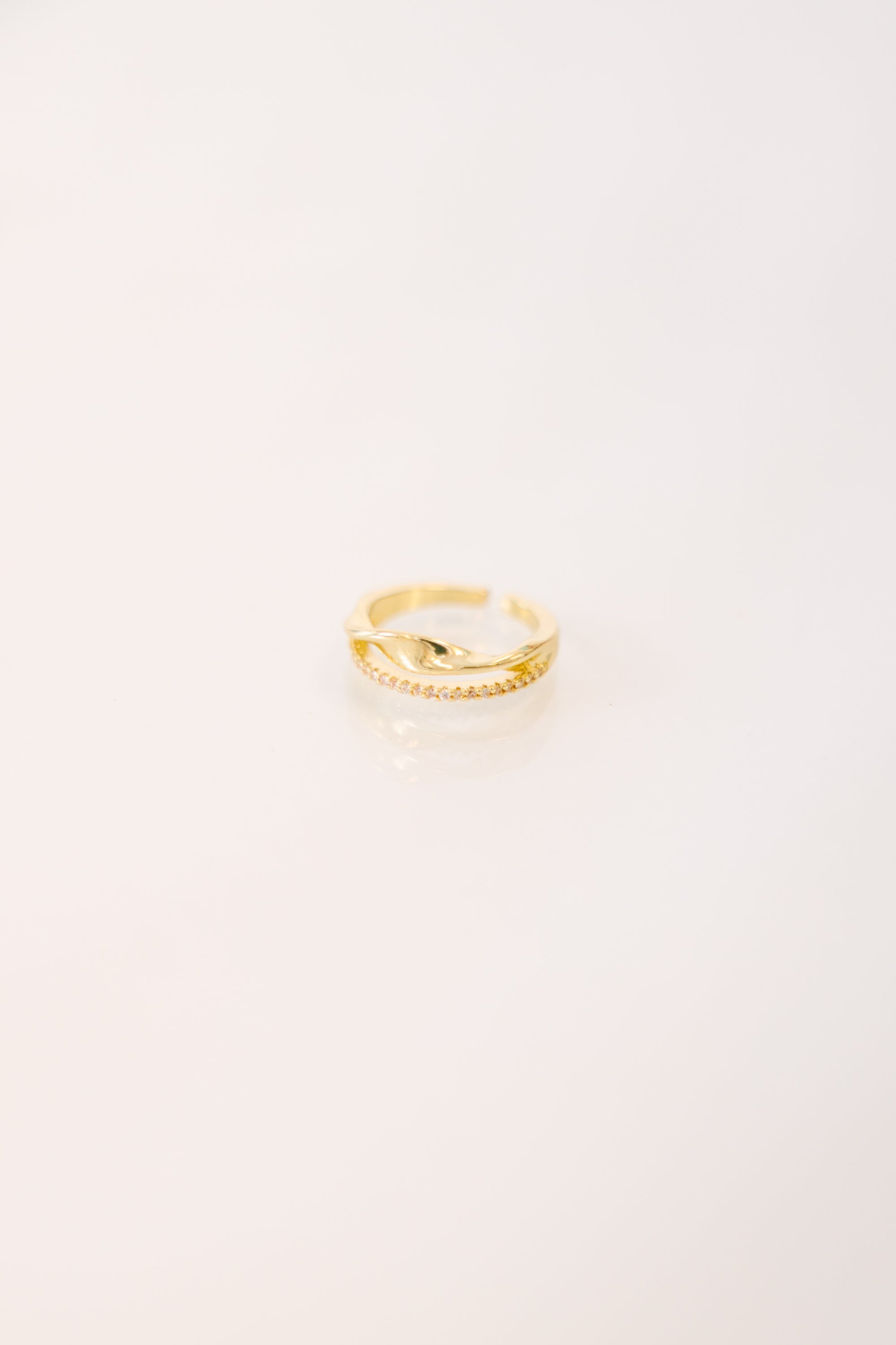 Oh So Lovely Ring, Gold