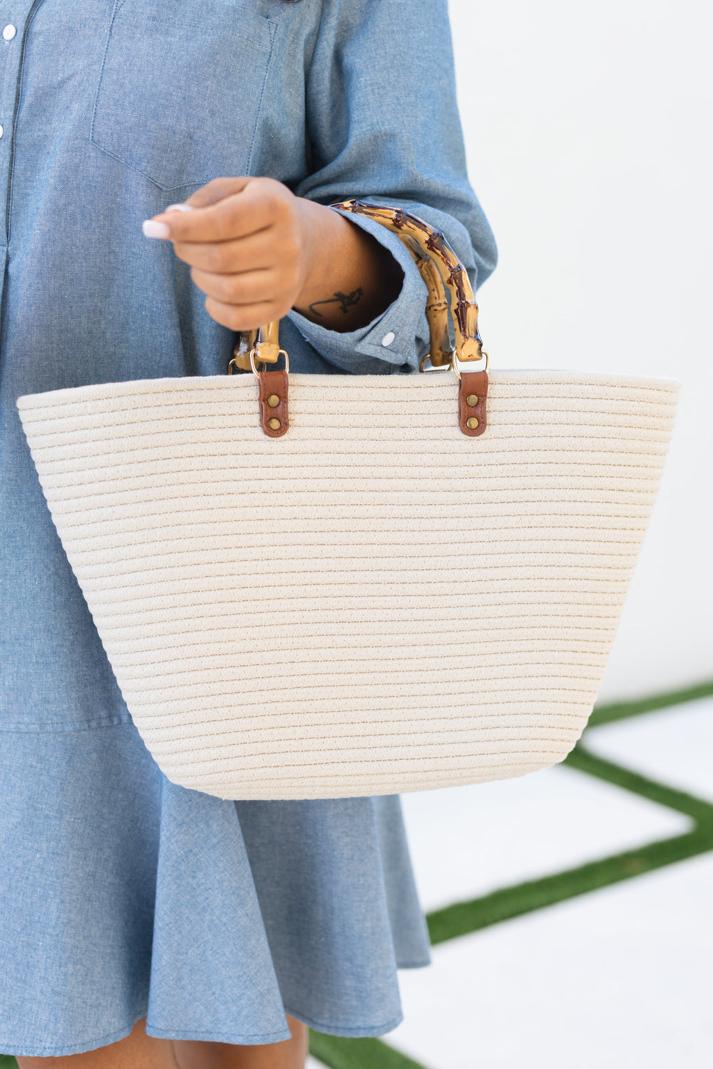 On Sandy Time Purse, Beige