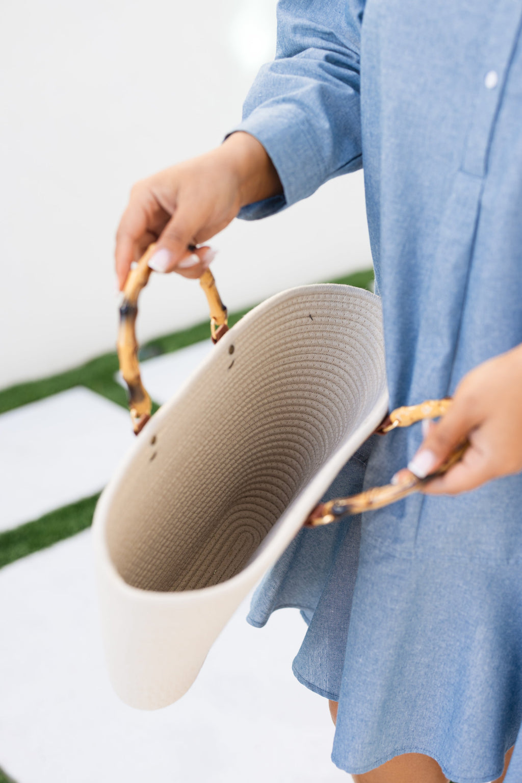 On Sandy Time Purse, Beige