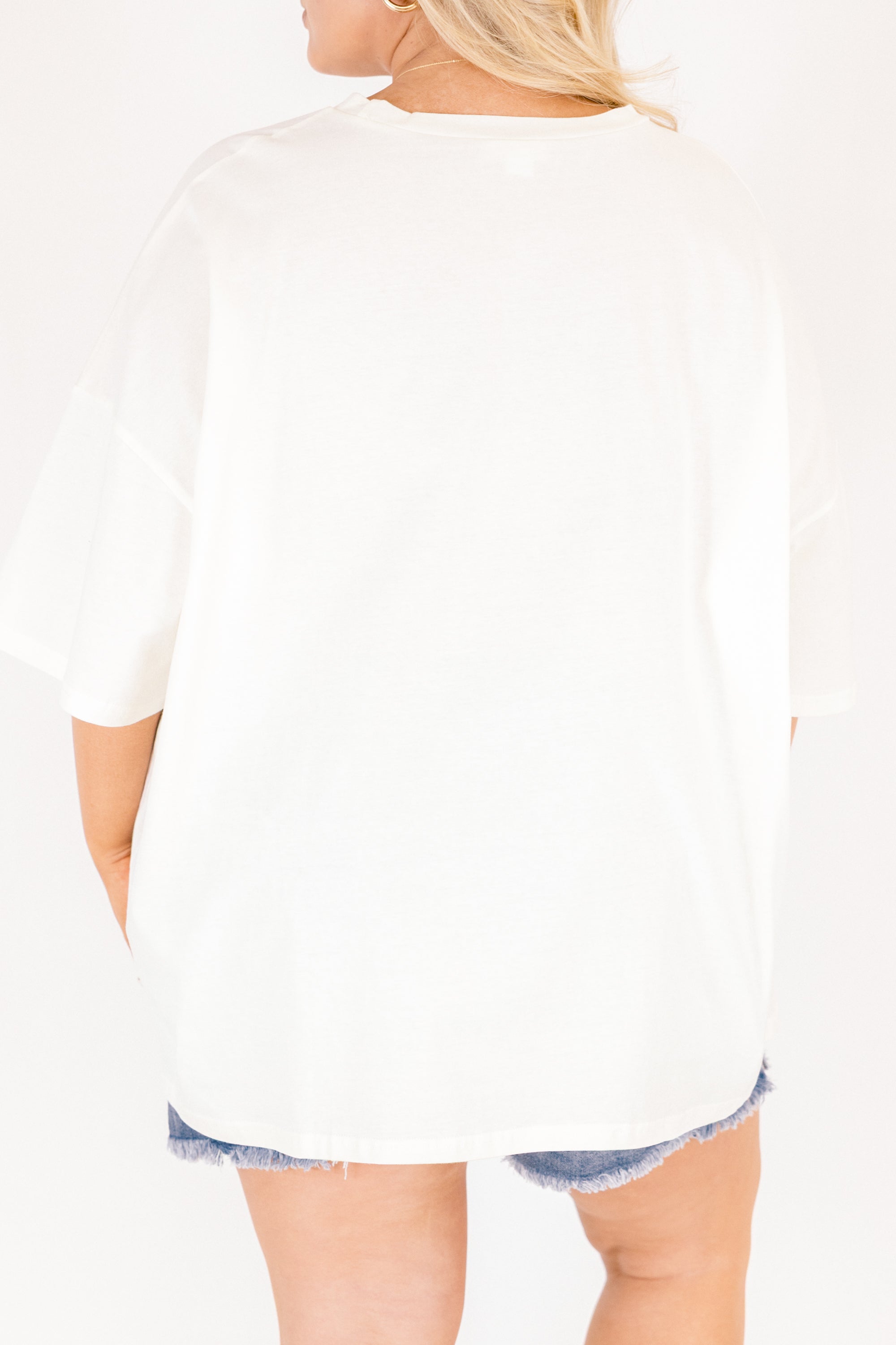 On Vacay Boyfriend Tee, Ivory