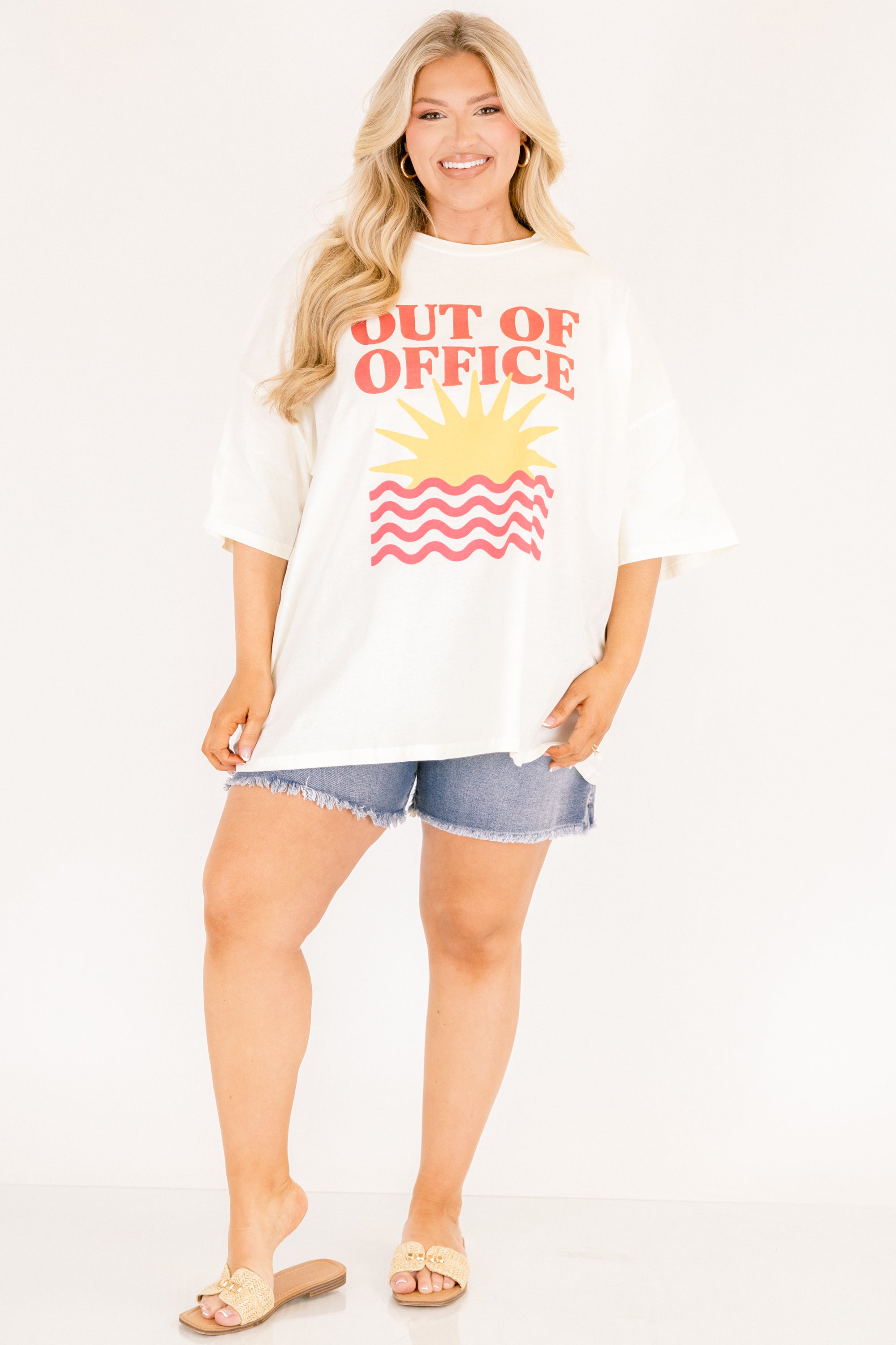 On Vacay Boyfriend Tee, Ivory