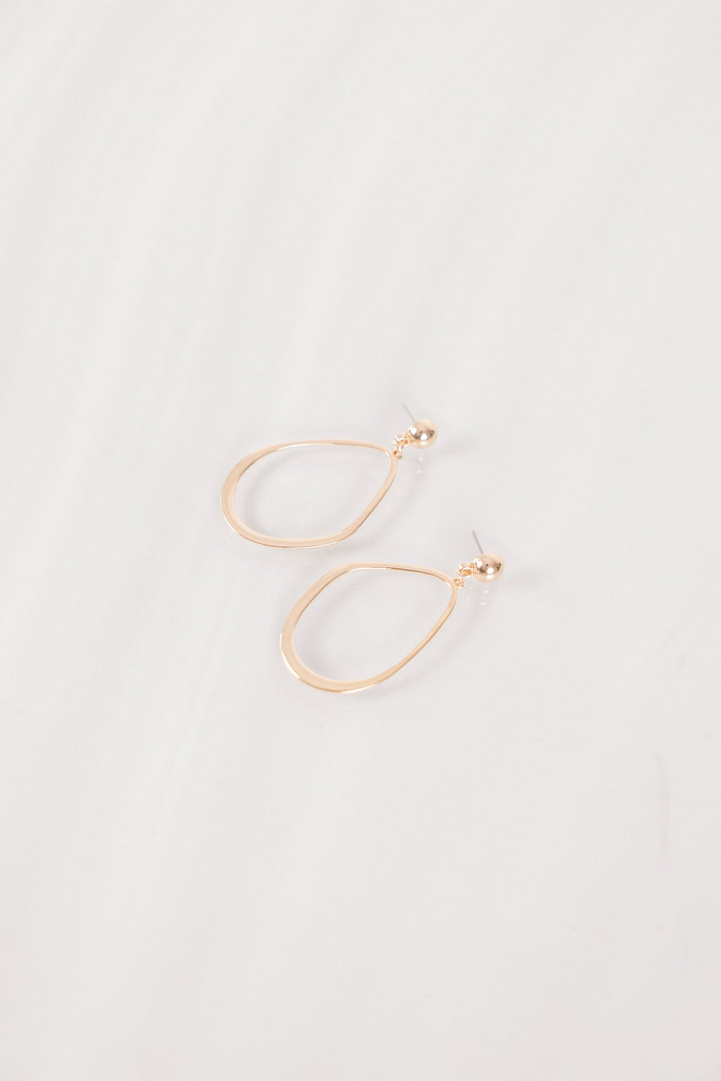 Simple Shine Earrings, Gold