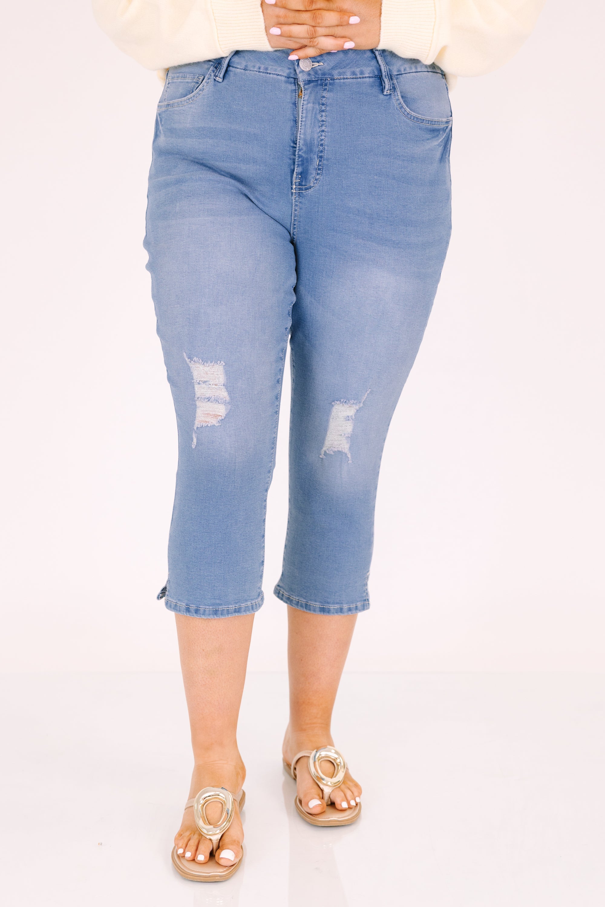Song Of The Bluebird Capris, Light Wash