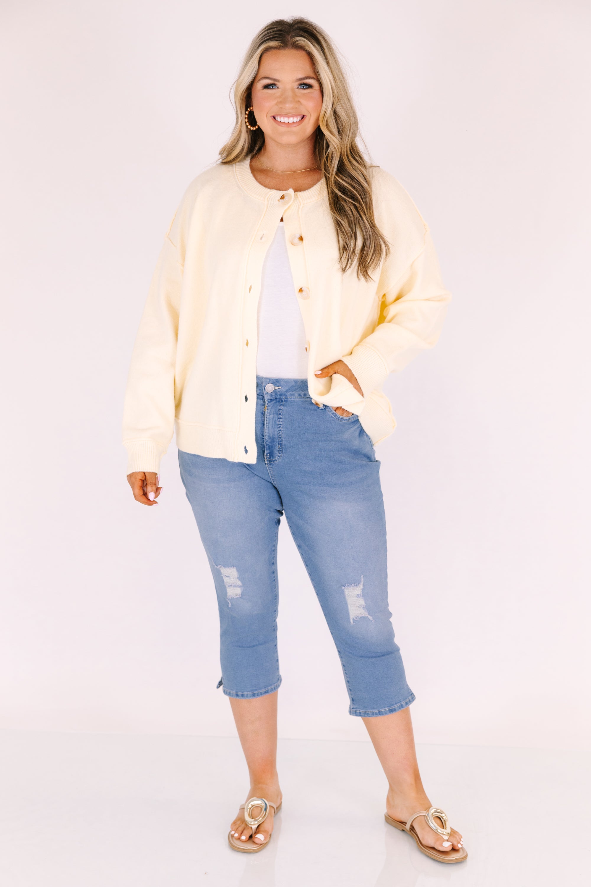 Song Of The Bluebird Capris, Light Wash