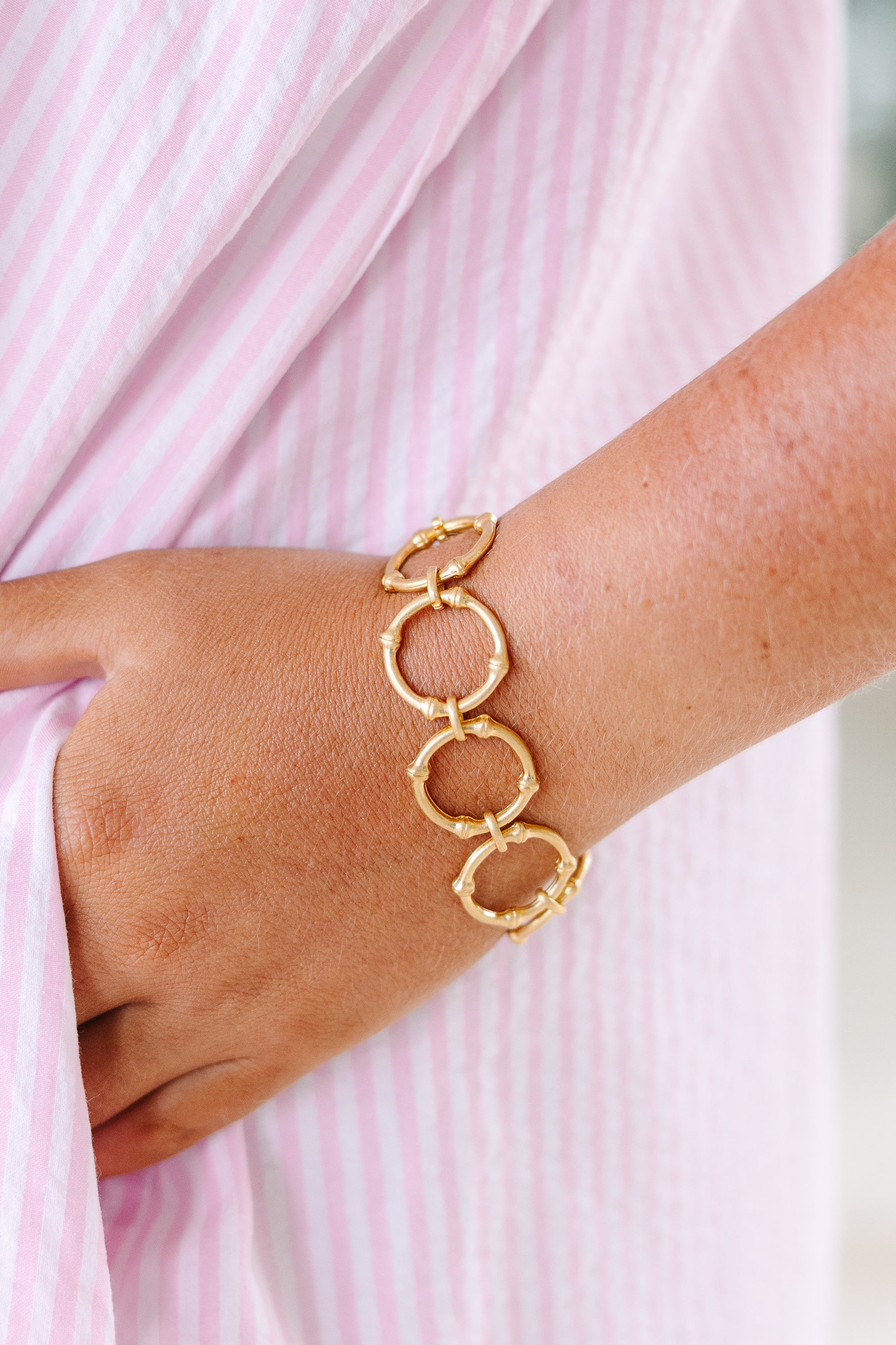 Timeless Touch Bracelet, Gold