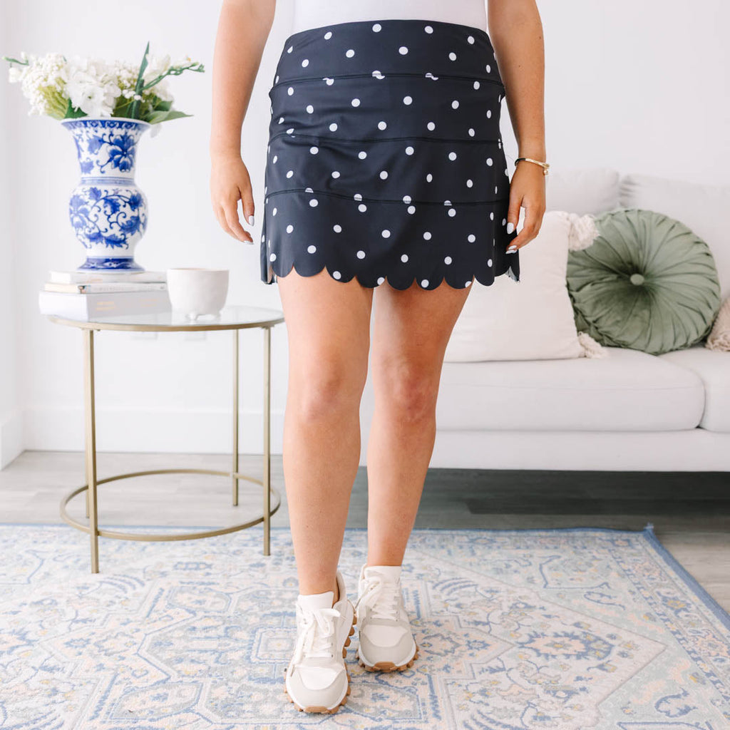 Walking On Air Skort, Black Dot